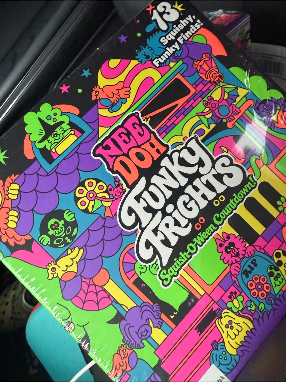 NeeDoh Funky Frights Squish-O-Ween Countdown – Neon Multi